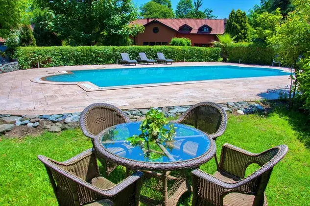 Four Bedroom Country Villa Oda