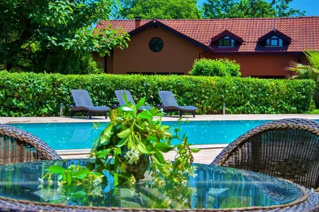 Four Bedroom Country Villa Oda