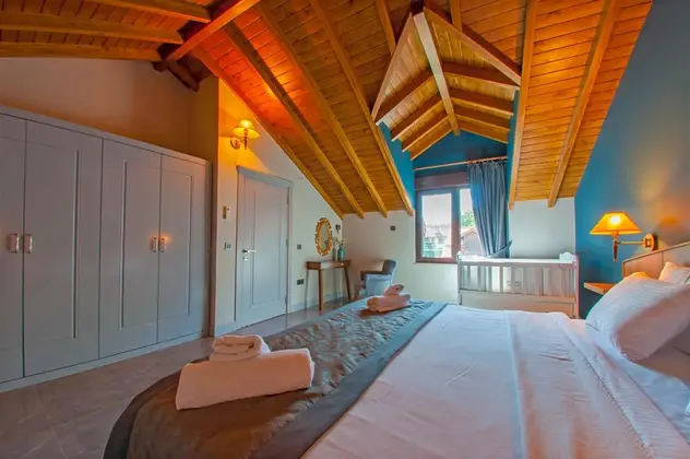 Four Bedroom Superior Villa Oda