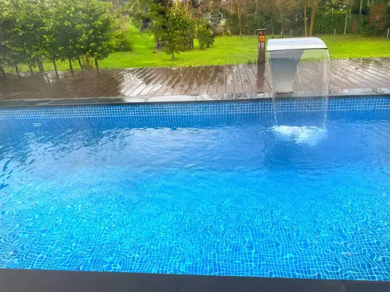 Junior Luxury Heated Pool