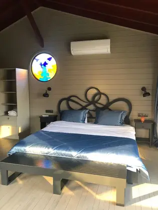 Junior Luxury Heated Pool