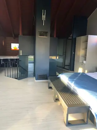 Junior Luxury Heated Pool