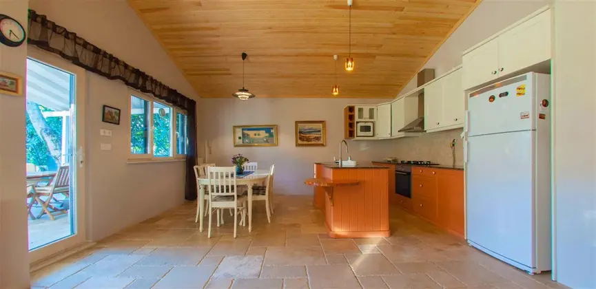 Three Bedroom Garden Villa Oda