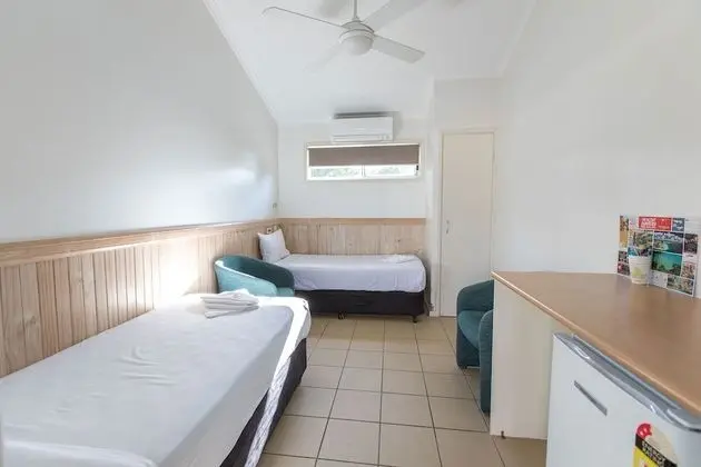 Standard Oda, Sigara İçilmez, Ortak Banyo (Lodge - S Bed Standard)