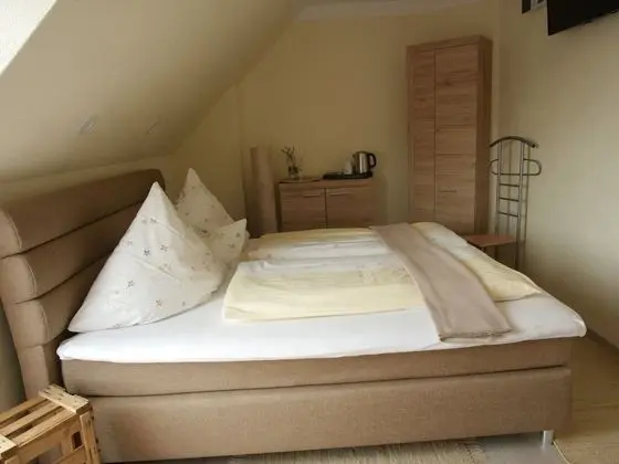 Basic Tek Büyük Yataklı Oda