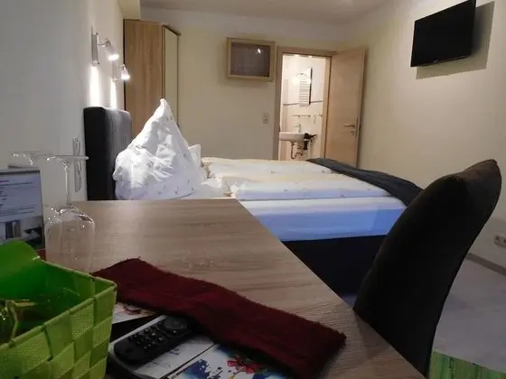 Tek Büyük Yataklı Oda, Bahçe Manzaralı