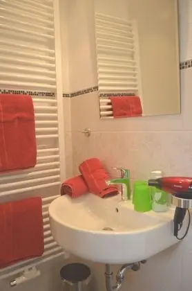 Tek Büyük Yataklı Oda, Vadi Manzaralı