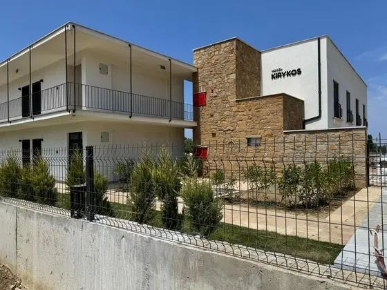 Twin, Dağ veya Havuz Manzaralı, Balkonlu