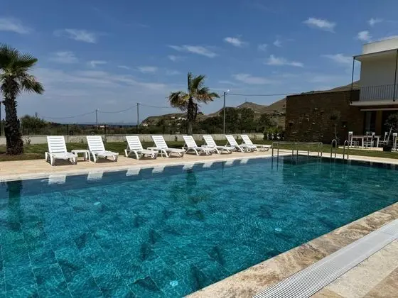 Twin, Dağ veya Havuz Manzaralı, Balkonlu