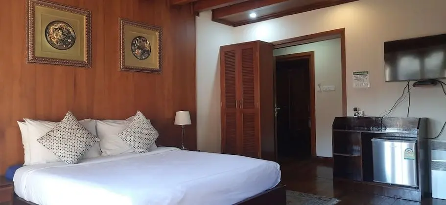 Deluxe Tek Büyük Yataklı Oda, 1 En Büyük (King) Boy Yatak, Sigara İçilmez, Dağ Manzaralı