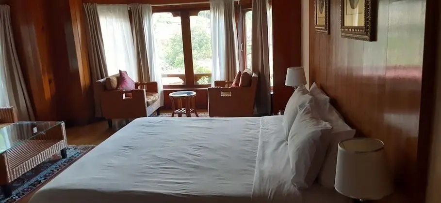 Deluxe Tek Büyük Yataklı Oda, 1 En Büyük (King) Boy Yatak, Sigara İçilmez, Dağ Manzaralı