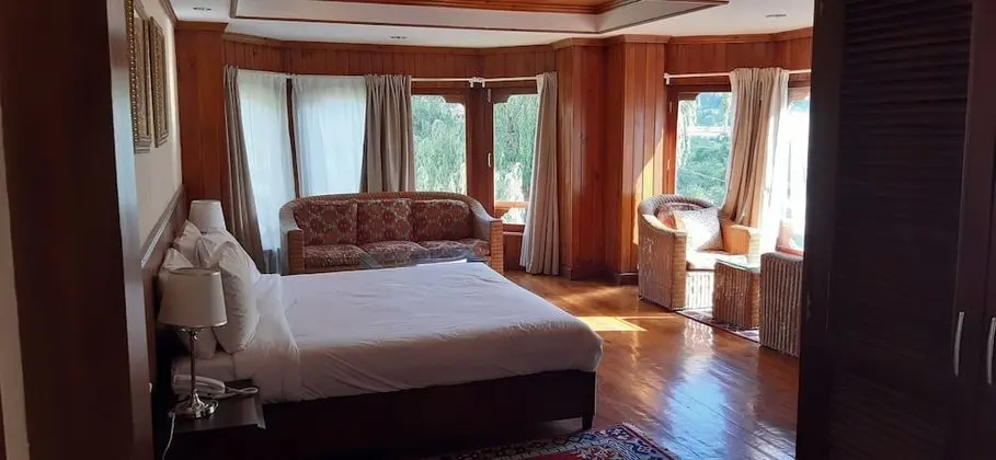 Deluxe Tek Büyük Yataklı Oda, 1 En Büyük (King) Boy Yatak, Sigara İçilmez, Dağ Manzaralı