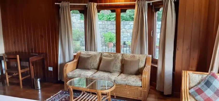 Deluxe Tek Büyük Yataklı Oda, 1 En Büyük (King) Boy Yatak, Sigara İçilmez, Dağ Manzaralı