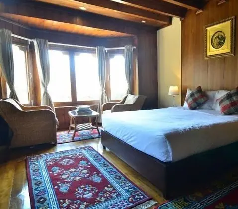 Deluxe Tek Büyük Yataklı Oda, 1 En Büyük (King) Boy Yatak, Sigara İçilmez, Dağ Manzaralı
