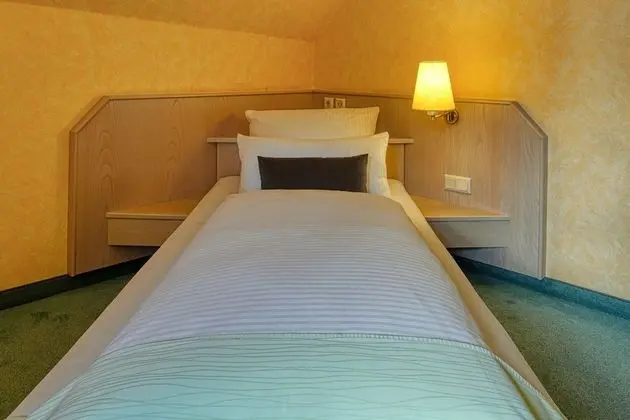 Comfort Tek Kişilik Oda (mit Dusche)