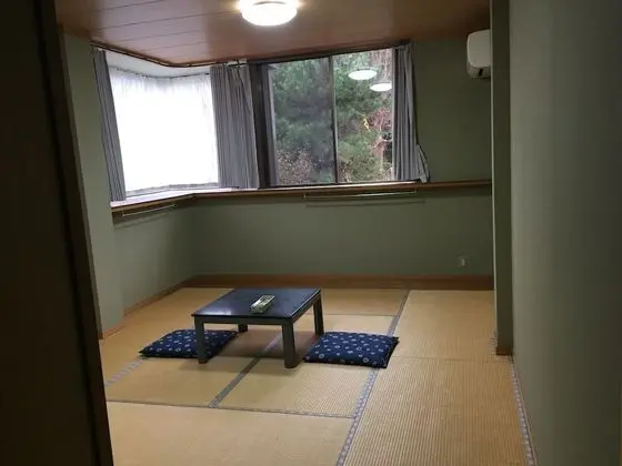 Traditional Oda (Japanese Style for 5 Guests)