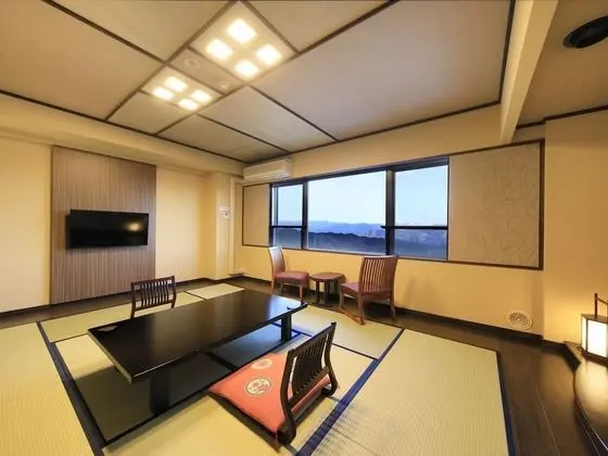 Traditional Oda, Dağ Manzaralı (Japanese Style)