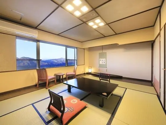 Traditional Oda, Dağ Manzaralı (Japanese Style)