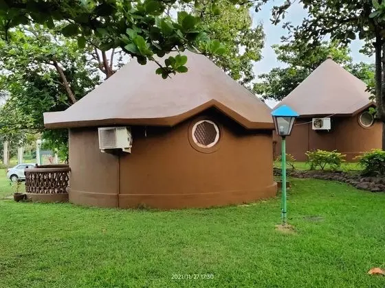Oda, Havuz Manzaralı