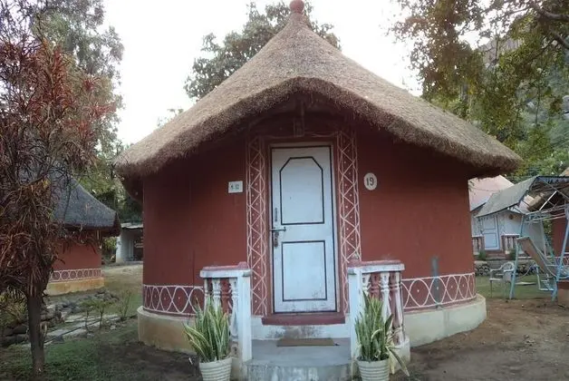 Oda, Havuz Manzaralı