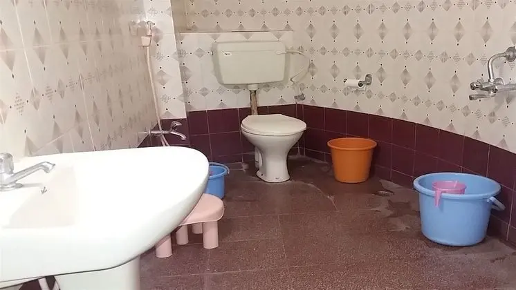 Oda, Havuz Manzaralı