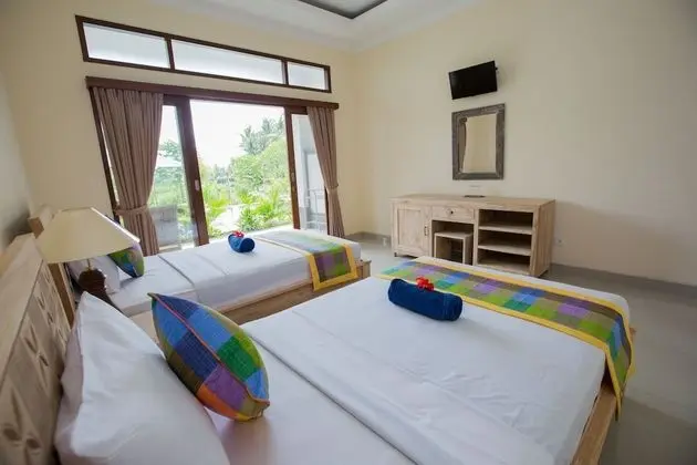 İki Ayrı Yataklı Oda, 1 Yatak Odası, Bahçe Manzaralı