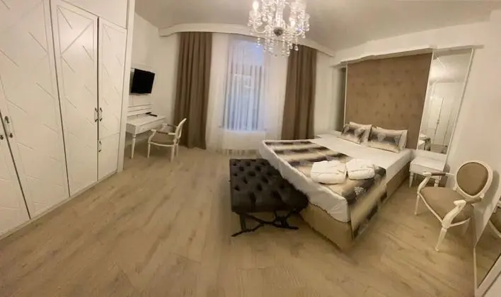 Standard Tek Büyük Yataklı Oda