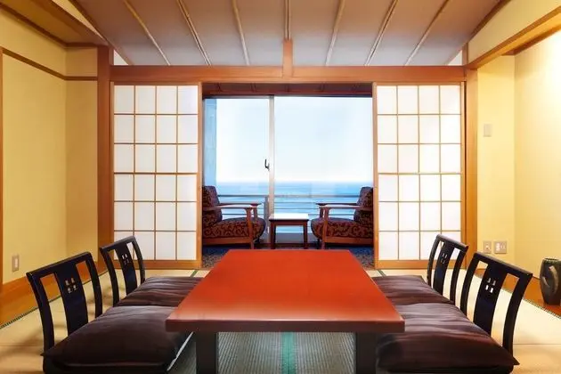 Traditional Oda (JapaneseRoom,10 Tatami, Teppanyaki)