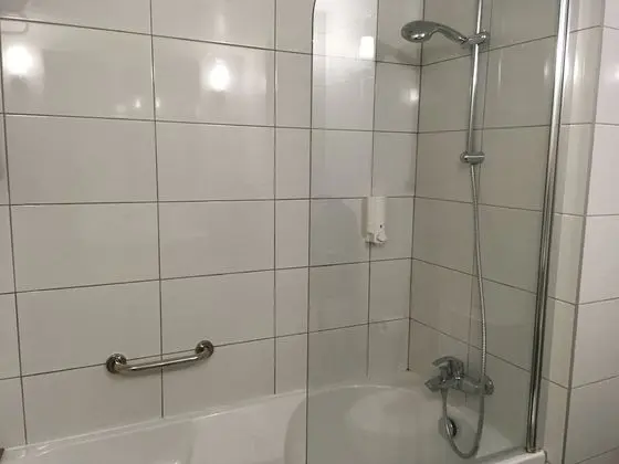 Standard Tek Kişilik Oda, Havuz Manzaralı