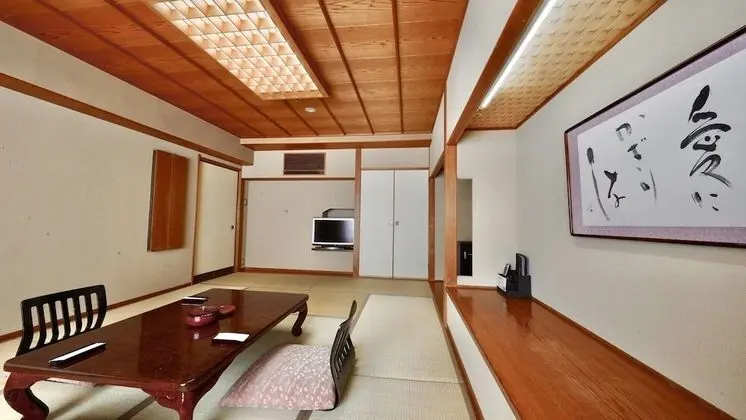 Standard Oda, Sigara İçilmez (Aoi Kan, Japanese Style Room)