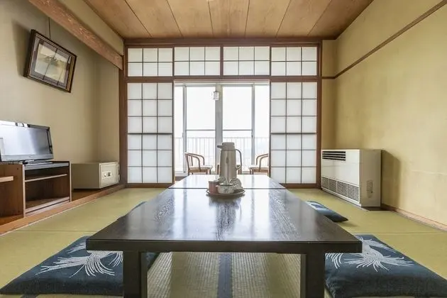 Traditional Dört Kişilik Oda, Sigara İçilebilir (Japanese Room)