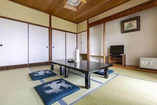 Traditional Dört Kişilik Oda, Sigara İçilebilir (Japanese Room)