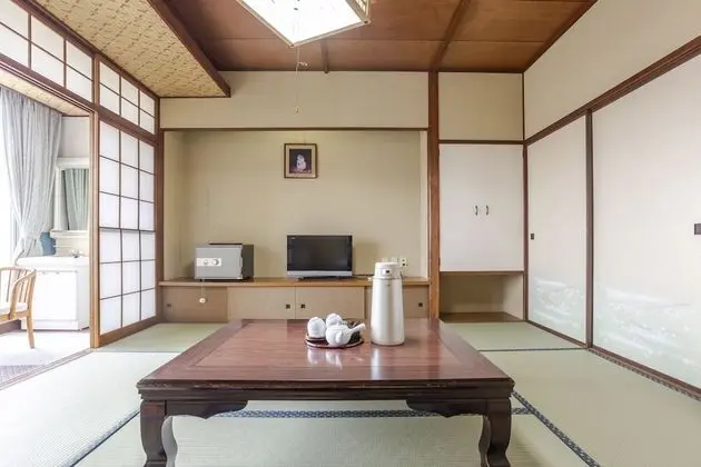 Traditional Oda, Sigara İçilebilir (Japanese,Shared Washroom,Quadruple)