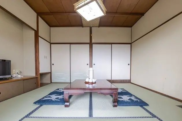 Traditional Oda, Sigara İçilebilir (Japanese,Shared Washroom,Quadruple)
