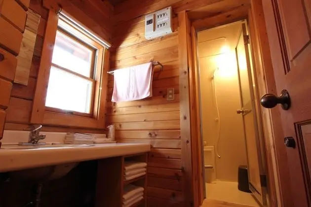 Kulübe (Private Cottage - Log)