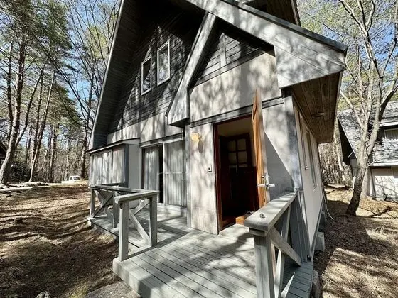 Villa (Private Cottage)