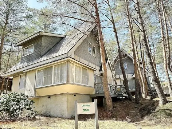 Villa (Private Cottage)