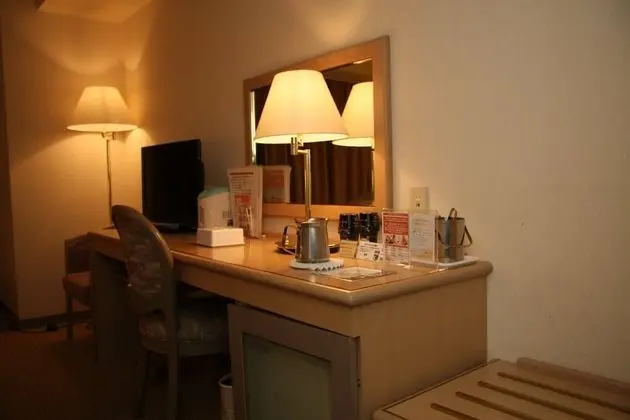 İki Ayrı Yataklı Oda, Sigara İçilebilir