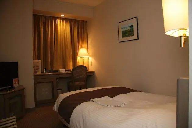 Tek Kişilik Oda, Sigara İçilebilir