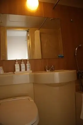 Tek Kişilik Oda, Sigara İçilebilir