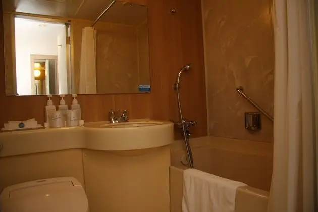 Tek Kişilik Oda, Sigara İçilebilir