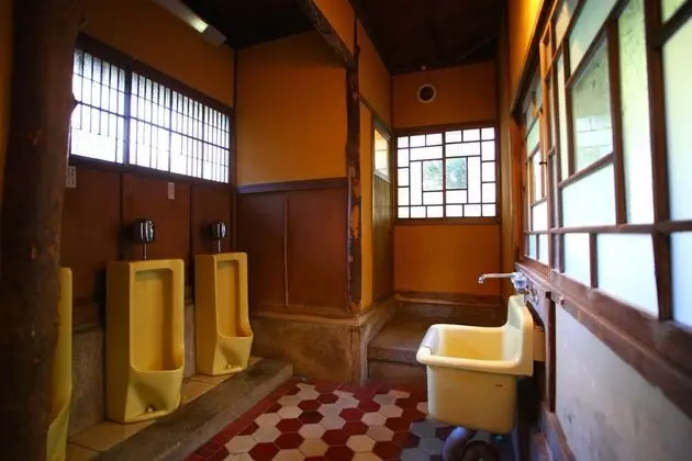 Standard Oda, Ortak Banyo