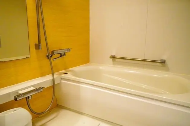 Süit, Engellilere Uygun (Japanese Western Style)
