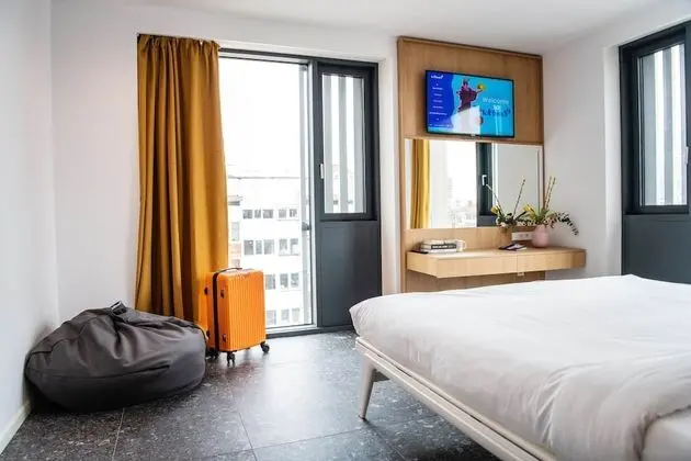 Design Tek Büyük Yataklı Oda