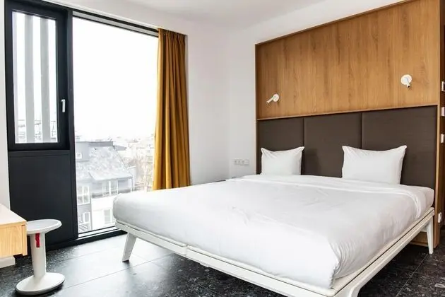 Design Tek Büyük Yataklı Oda