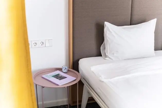 Design Tek Büyük Yataklı Oda