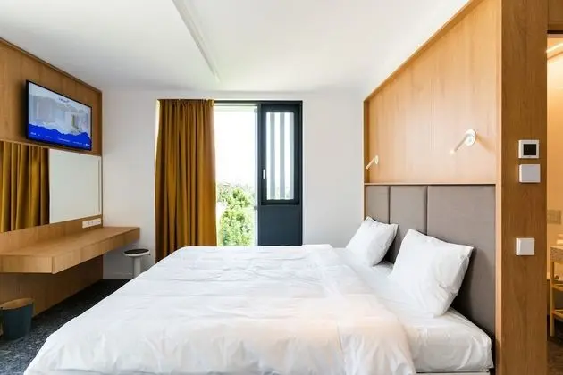 Design Tek Büyük Yataklı Oda