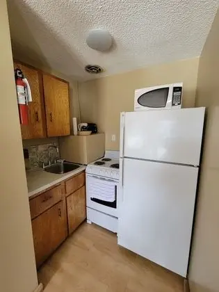 Basic Tek Büyük Yataklı Oda