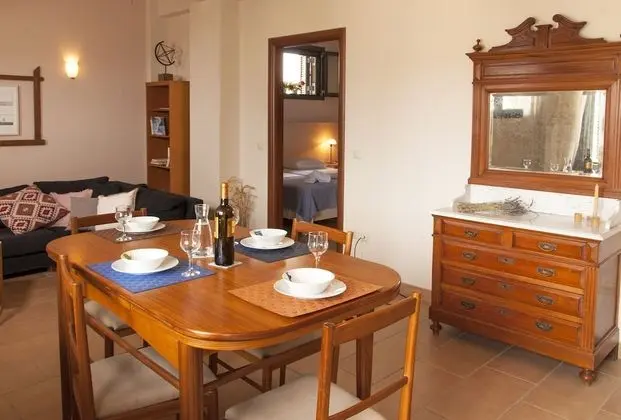 Apart Daire, 2 Yatak Odası, Deniz Manzaralı (Kyveli)