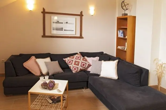 Apart Daire, 2 Yatak Odası, Deniz Manzaralı (Kyveli)